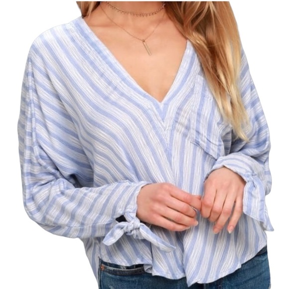 Free People Tie Sleeve Blue White Pinstripe V Neck Dolman Long Sleeve Top - Picture 5 of 16